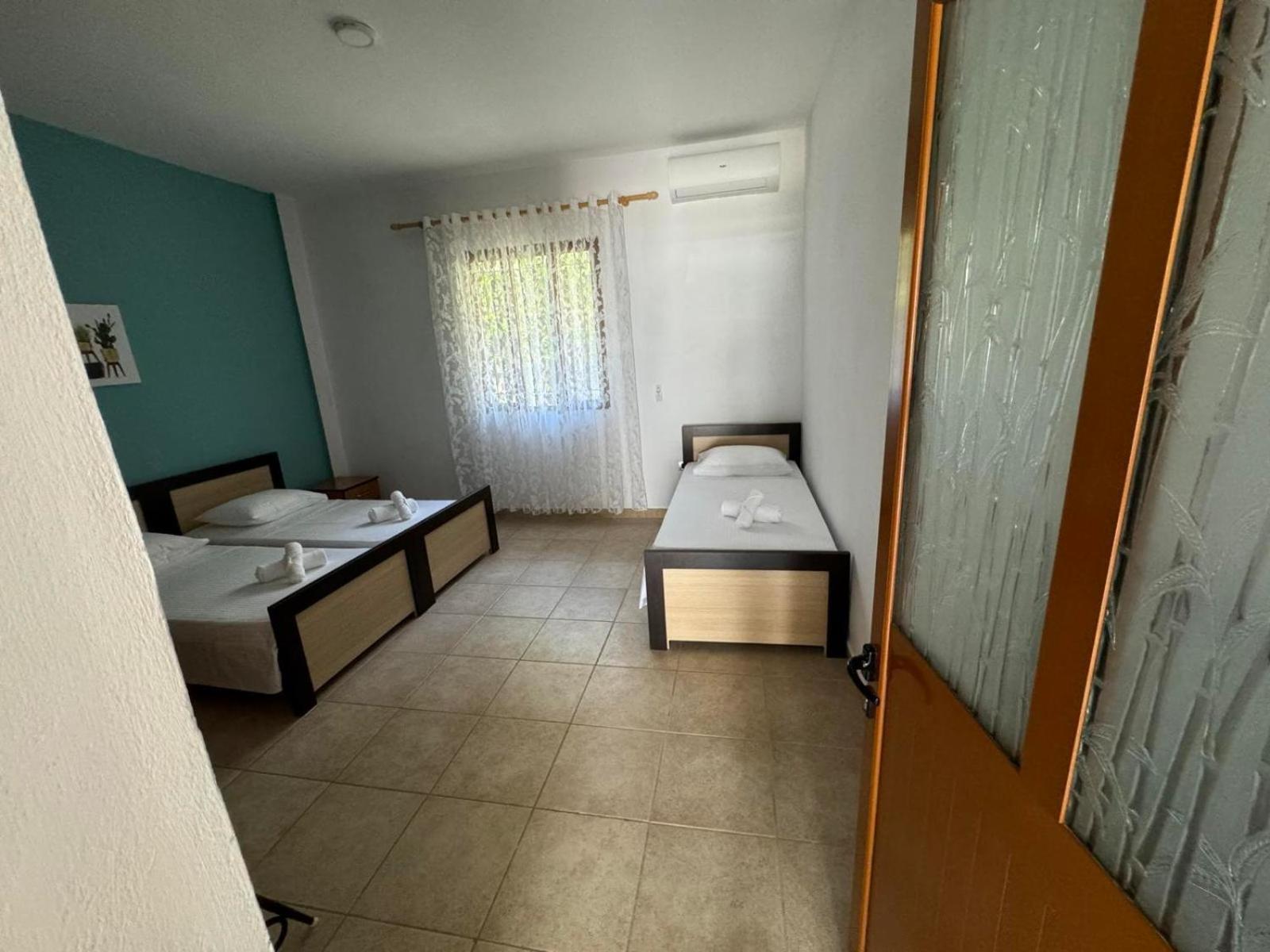 Vlora Villa Esterno foto