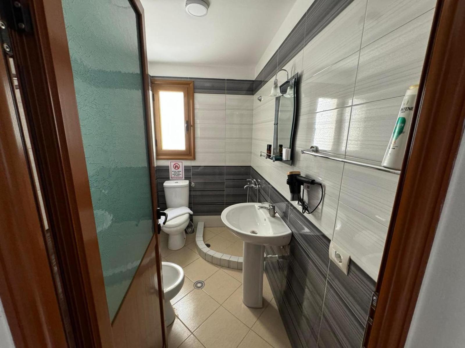 Vlora Villa Esterno foto